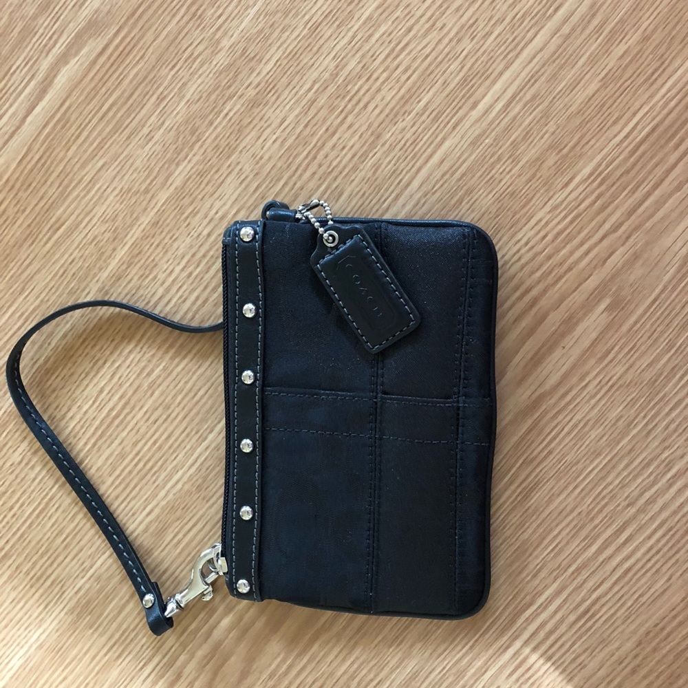 Black Coach Wristlet (Perfect Condition)